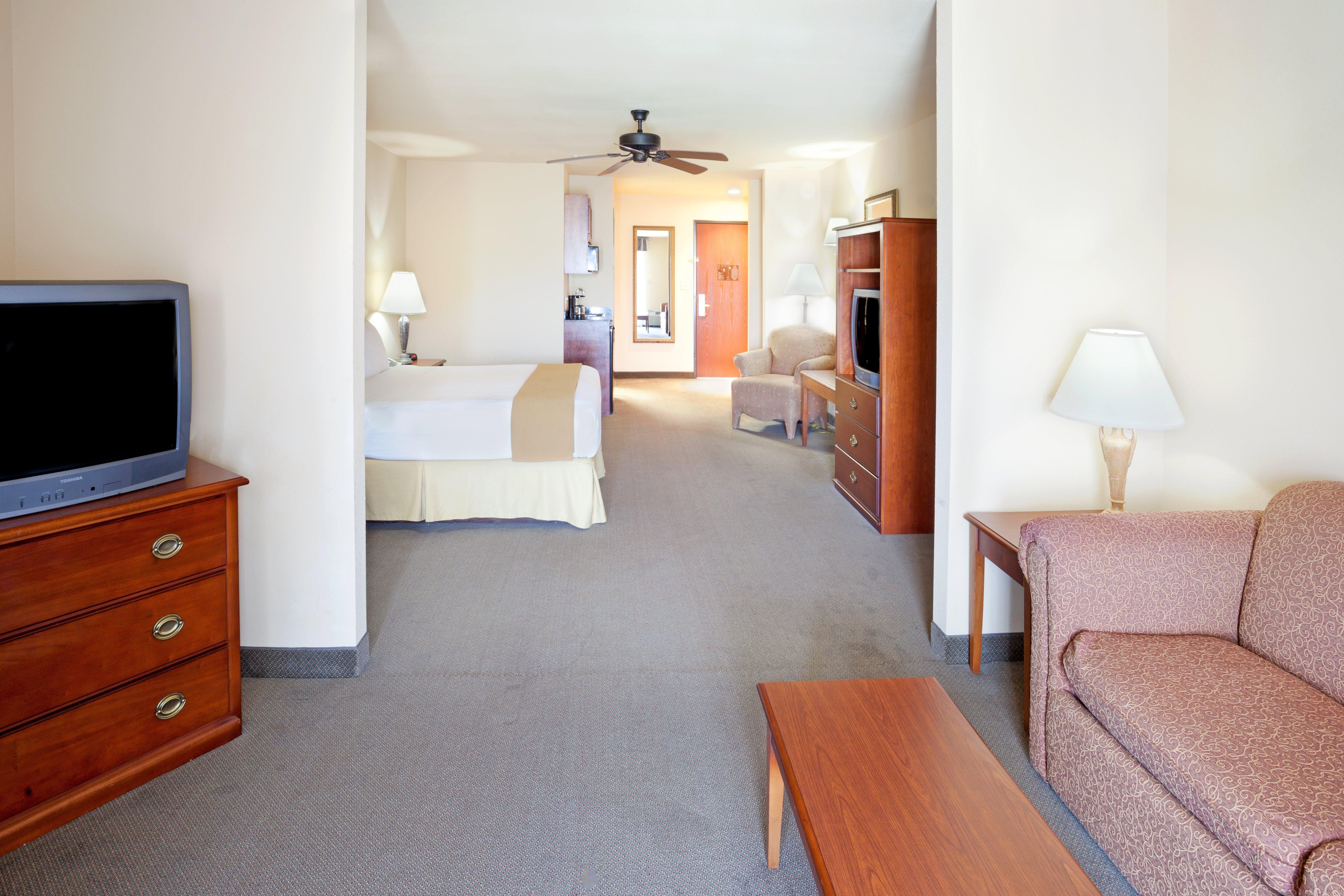 Holiday Inn Express & Suites Kerrville Rum bild