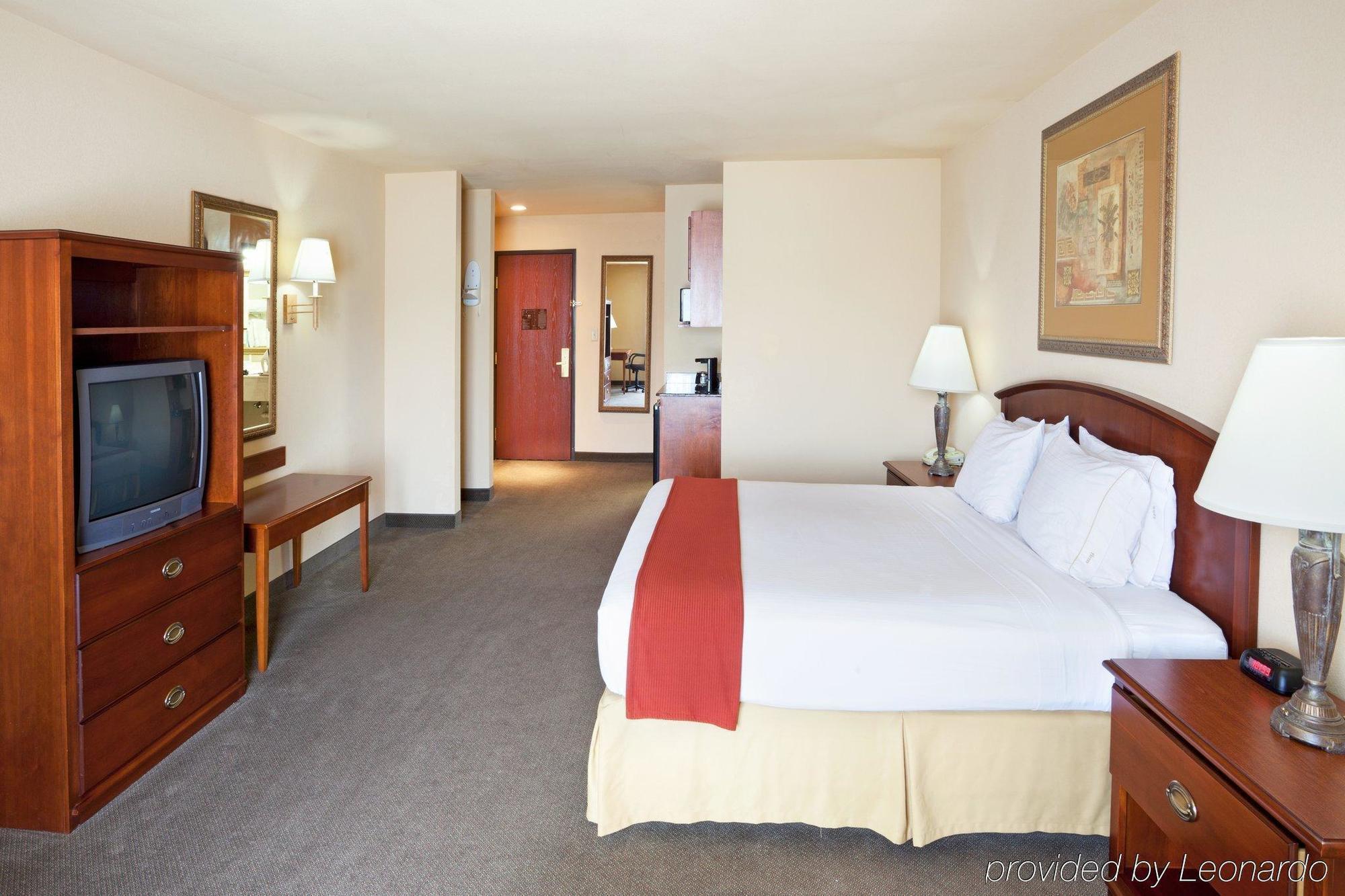 Holiday Inn Express & Suites Kerrville Rum bild