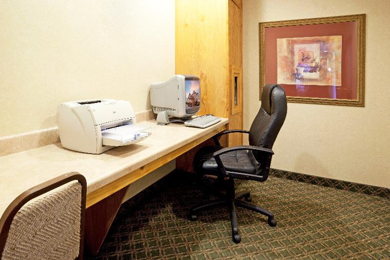 Holiday Inn Express & Suites Kerrville Exteriör bild